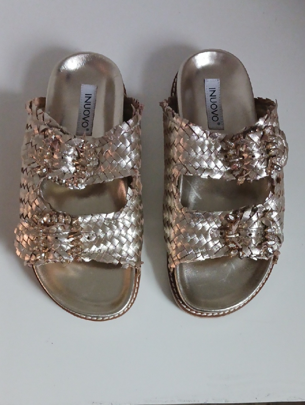 INUOVO GOLD WOVEN W BLING SANDALS.